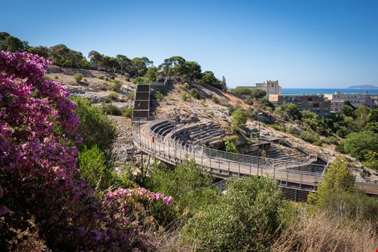 L'Anfiteatro Romano Archeologia a Cagliari Shutterstock.com 